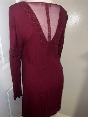 Black Swan Long Sleeve Scoop Neck Swing Dress in Burgundy